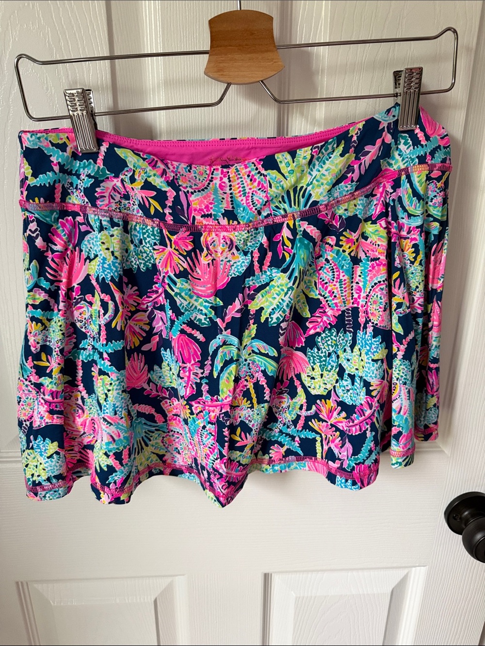 Lilly Pulitzer Vibrant Floral Navy and Pink Women’s Skort